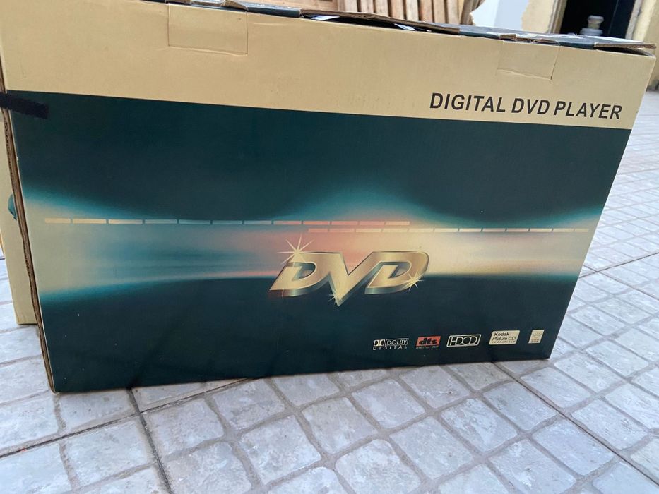 Quatro Dvd's na caixa