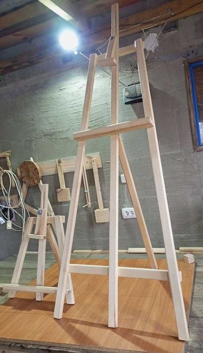 Мольберт студійний та настільний