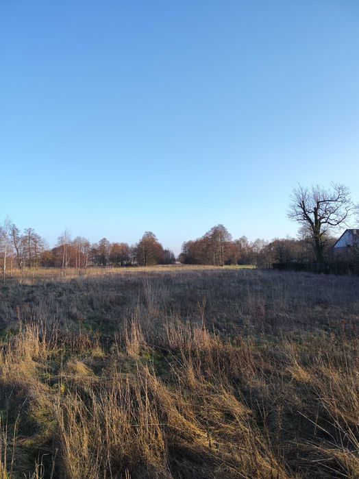 Sprzedam dzialke budowlana Turek-Grabieniec-Obrebizna 900 m2 z WZ-kami