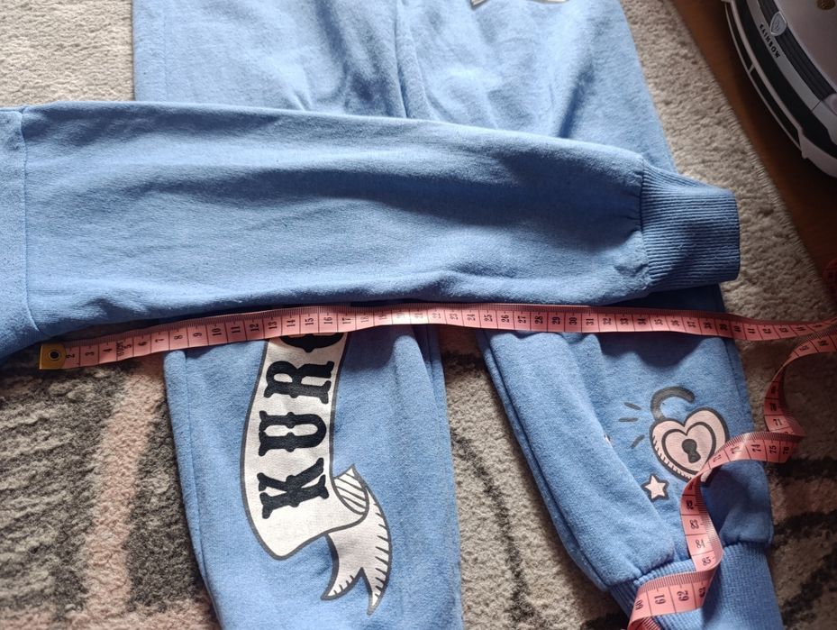 Dres Kuromi dla dziewczynki 134/140