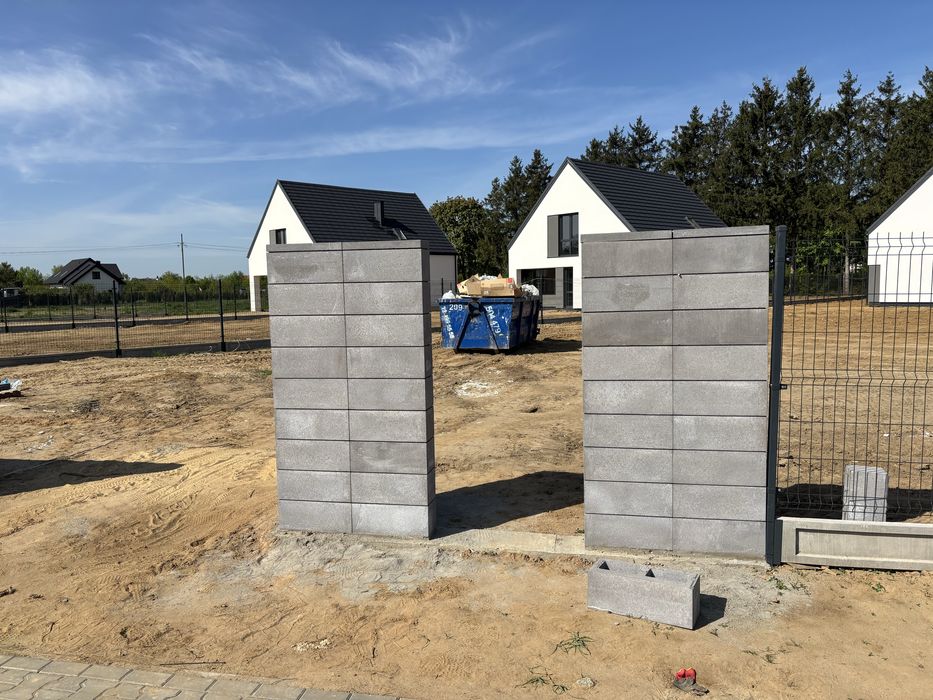 Układanie kostki• Brukarz• Ogrodzenia •Kostka brukowa •Prace budowlane