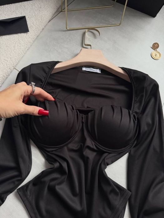 Боді з чашечками