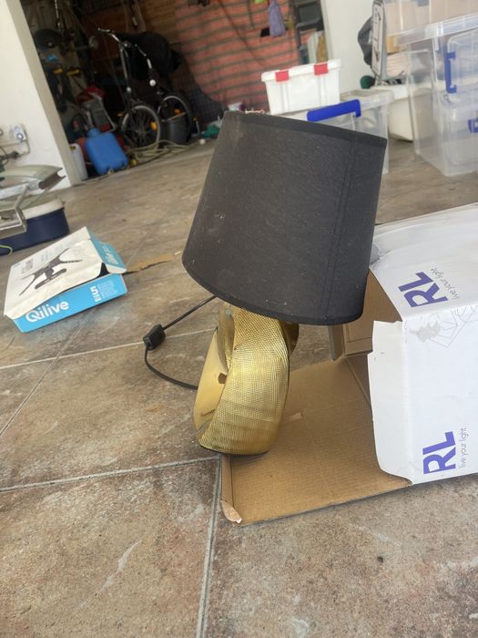 Candeeiro mesinha cabeceira