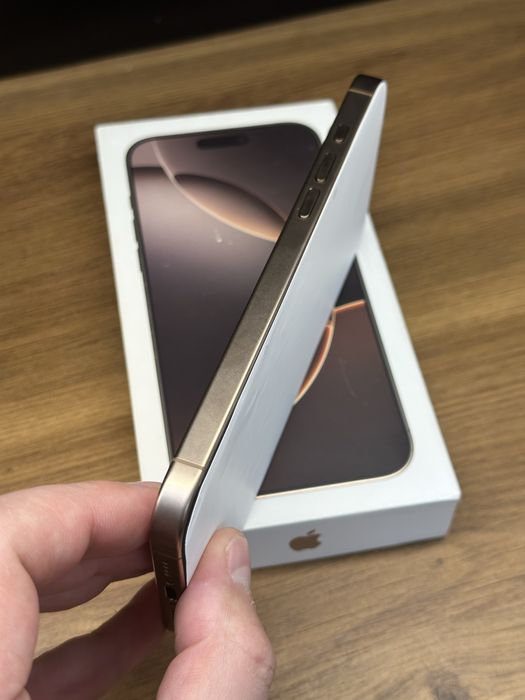 Iphone 16 pro max 256 GOLD