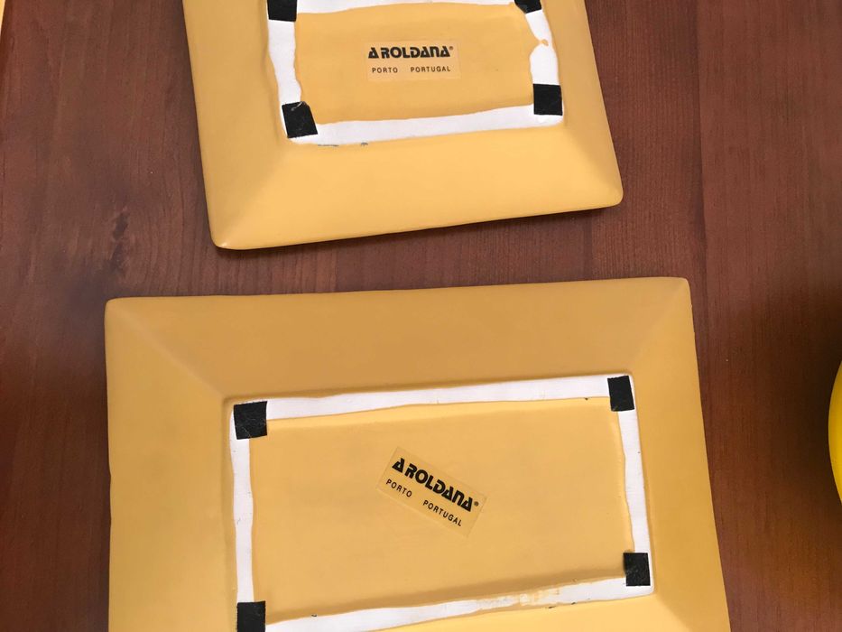 2 cinzeiros retangulares da ROLDANA