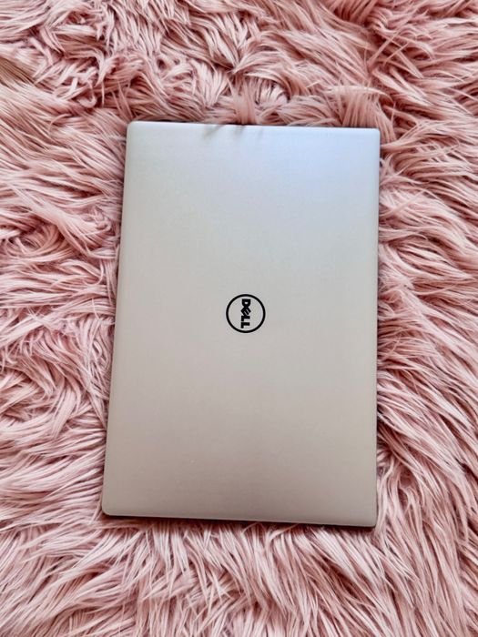Dell XPS 13 9350 | 3.2K Touch Screen | i7 / 16GB / 512GB SSD / Iris 540