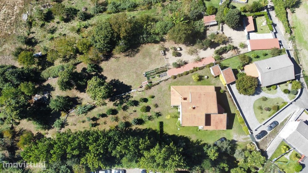 Moradia T5+1 em Ruilhe - 2680m2 de Terreno Privado