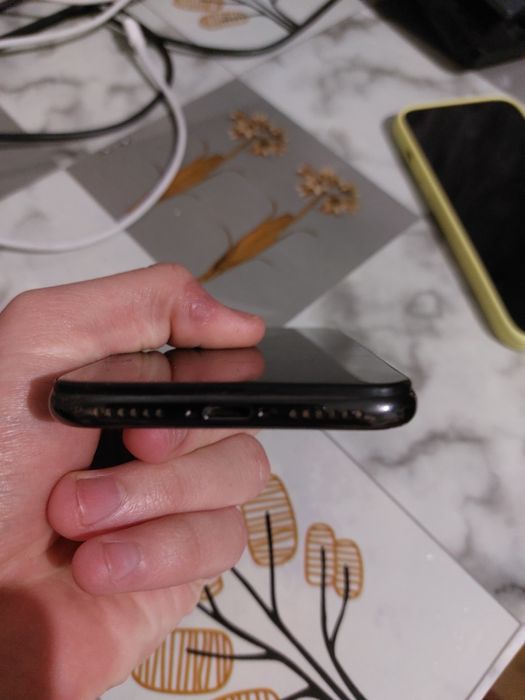 Прдам Айфон X 64