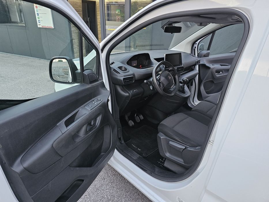 Peugeot partner apenas com 34 500km