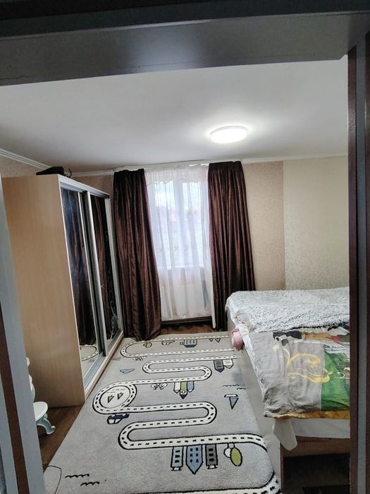 р Продам частину  будинку у Клевані