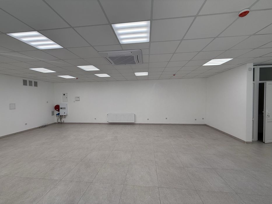 Комерційне приміщення на Куліша 66 кв м