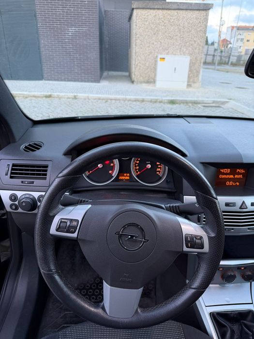 Opel Astra 1.9 cdti