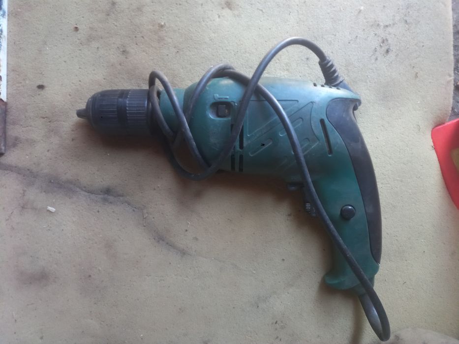 Електродрелька б/у в робочому стані