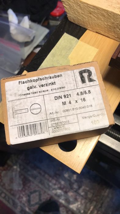 Винт оцинкованный M4 x 16