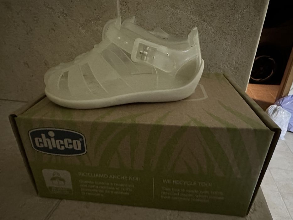 Sandálias Chicco número 21