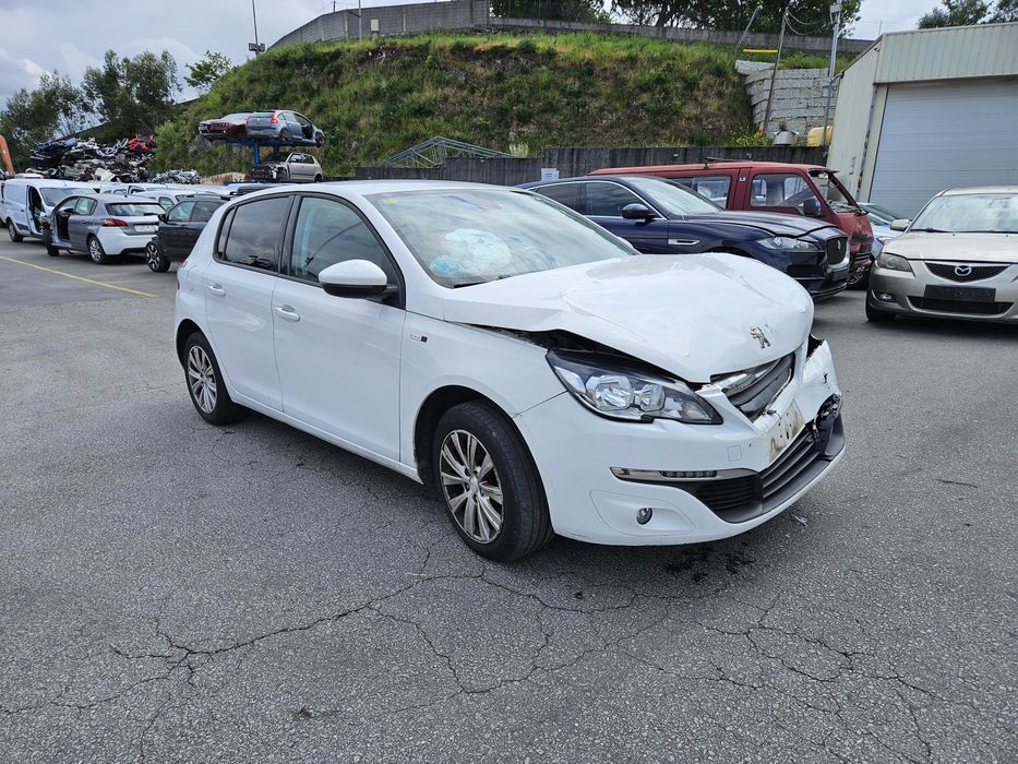 Peugeot 308 II 1.6 BlueHDi de 2016 para peças