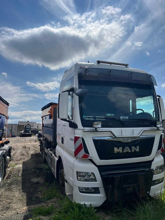 MAN TGX 26.440 nośnik pług solarka zima