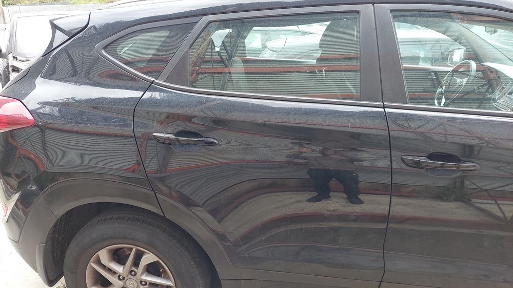 Porta trás direita HYUNDAI Tucson (TL)