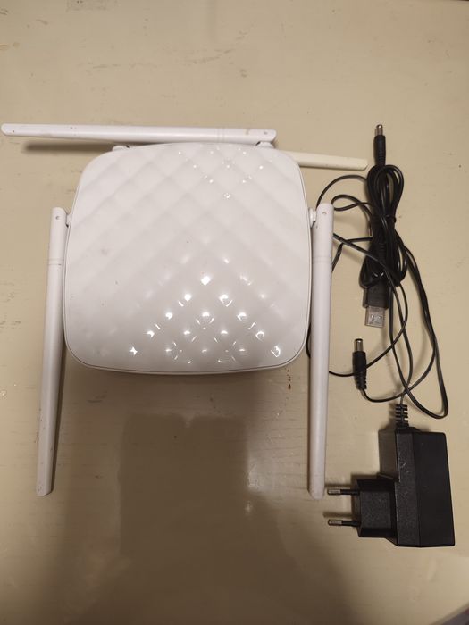 Продам роутер Tenda робочий