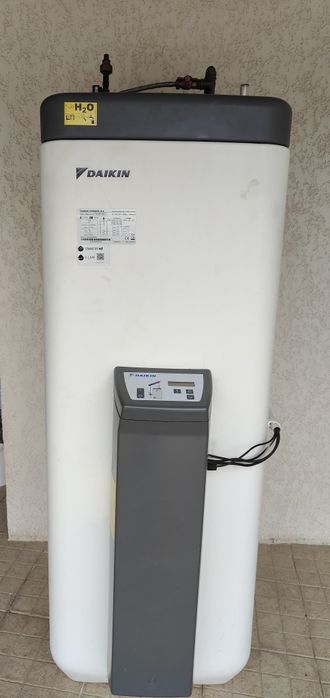 Cilindro de água Daikin 300L