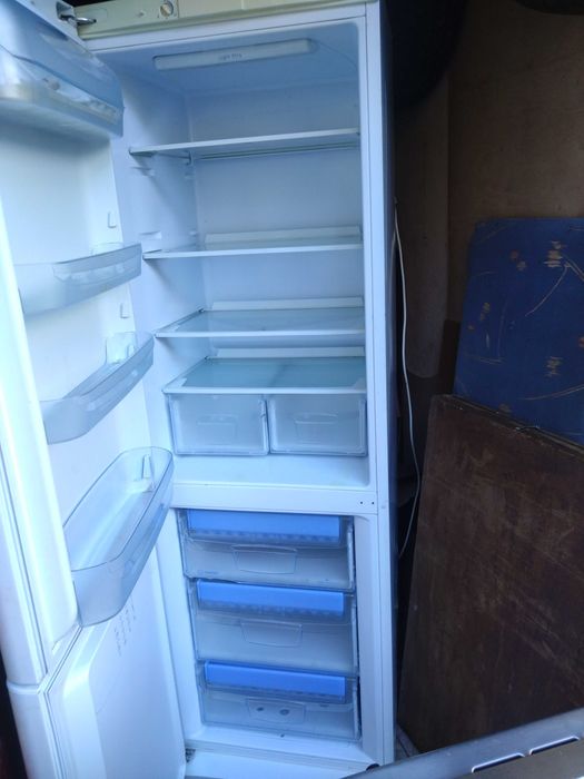 Lodówka Indesit
