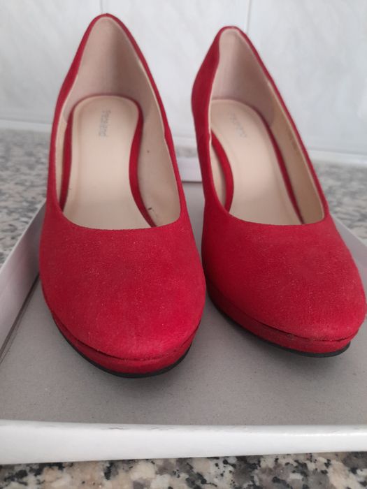 Vendo sapatos como novos