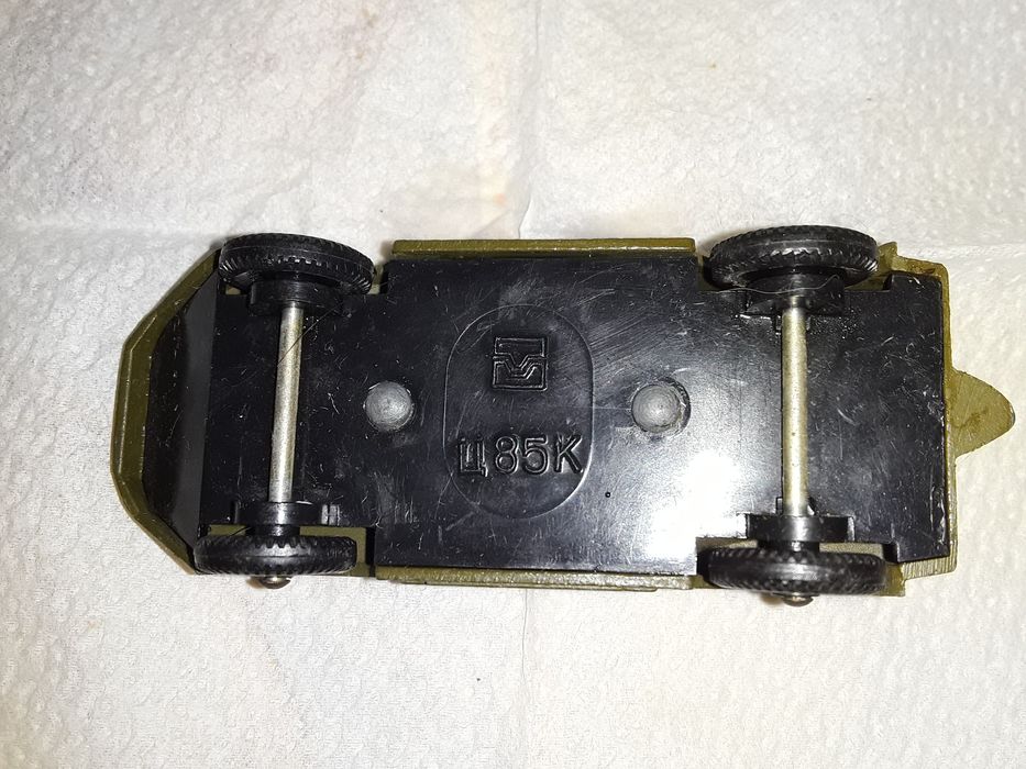 Модель бронеавтомобіля "БРДМ-1"