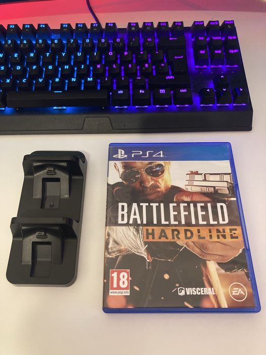 Base de carregamento/ jogo BATTLEFIELD HARDLINE