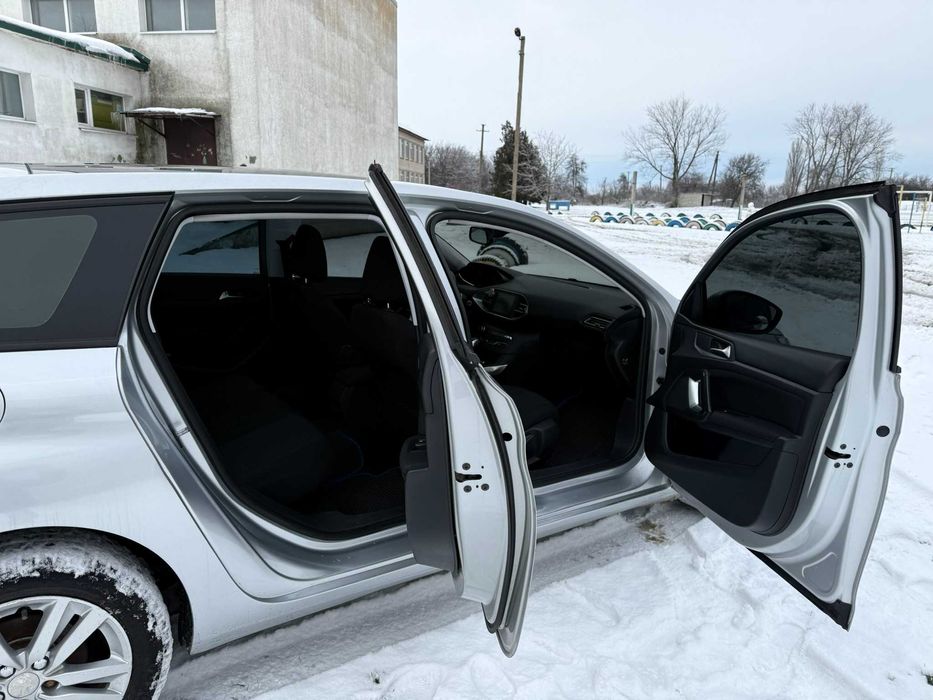 Peugeot Пежо 308 SW 2016