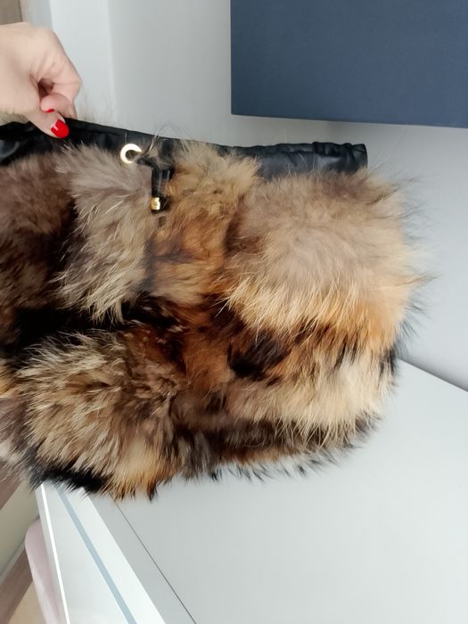 Cudowna torebka z futrem naturalnym