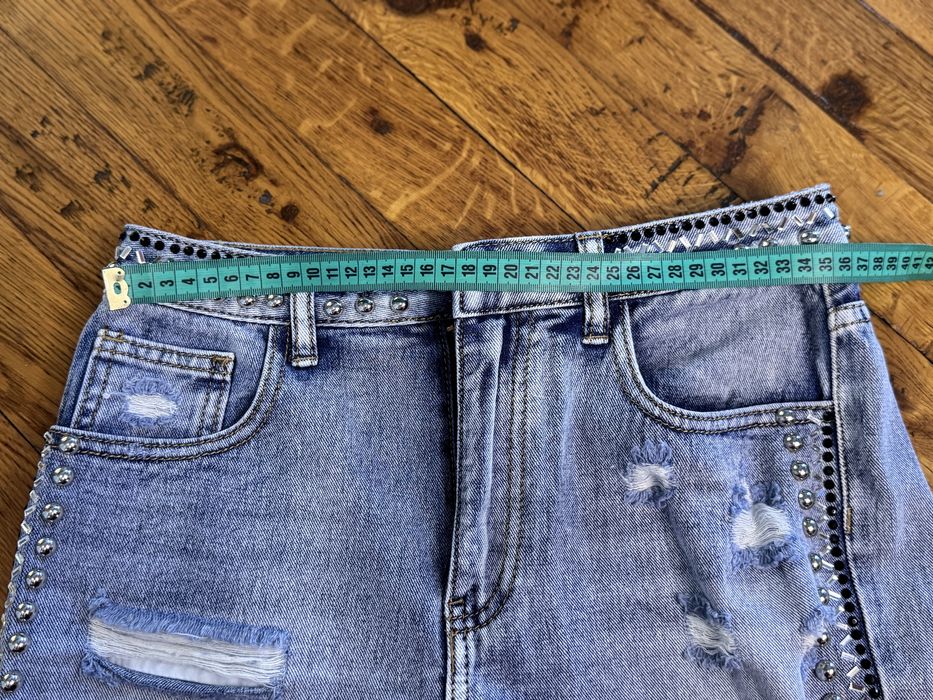 Жіночі джинсові шорти, розмір S