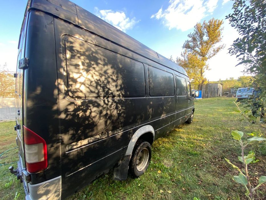 Mercedes-Benz Sprinter 412