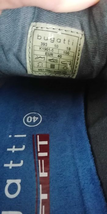 Снікерси, кросівки BUGATTI 40р