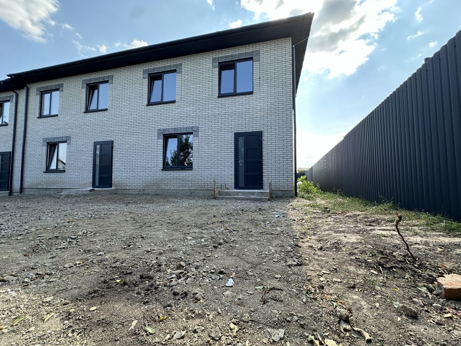 Кутовий Таунхаус 60 кв.м. 2 кімнати в межах міста за ціною квартири