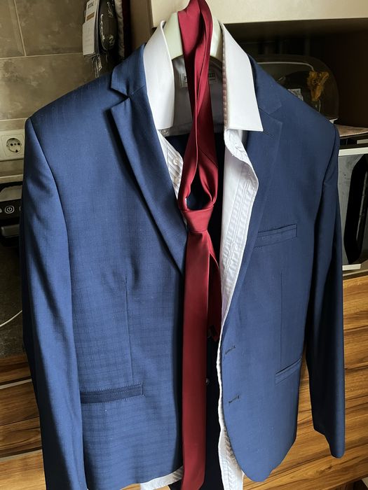 Костюм мужской на свадьбу.