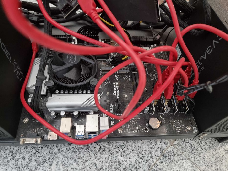 Rig Mineração com board e processador