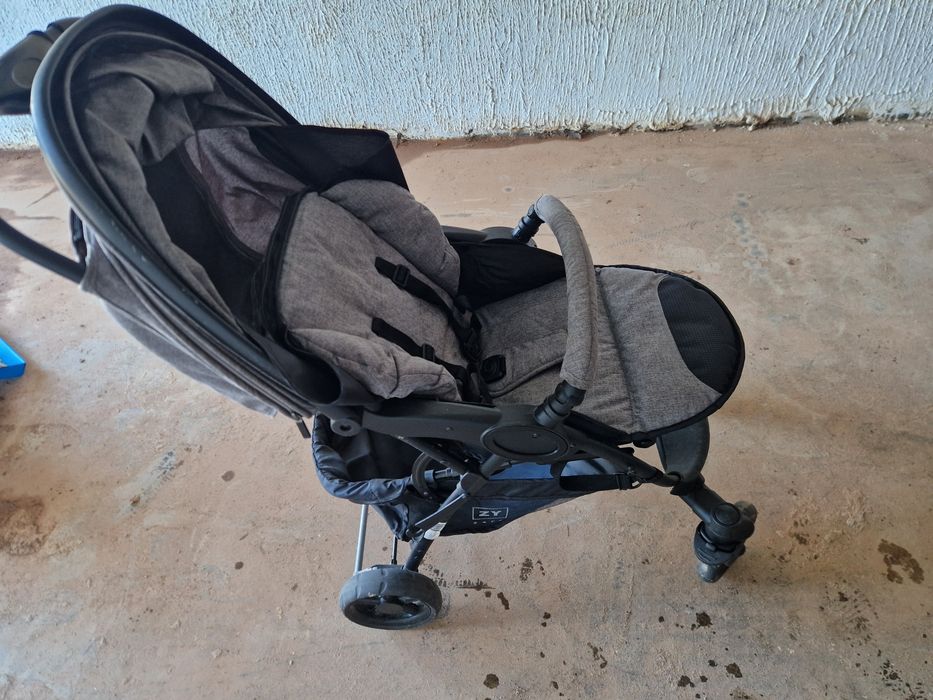 Zippy Baby Stroller