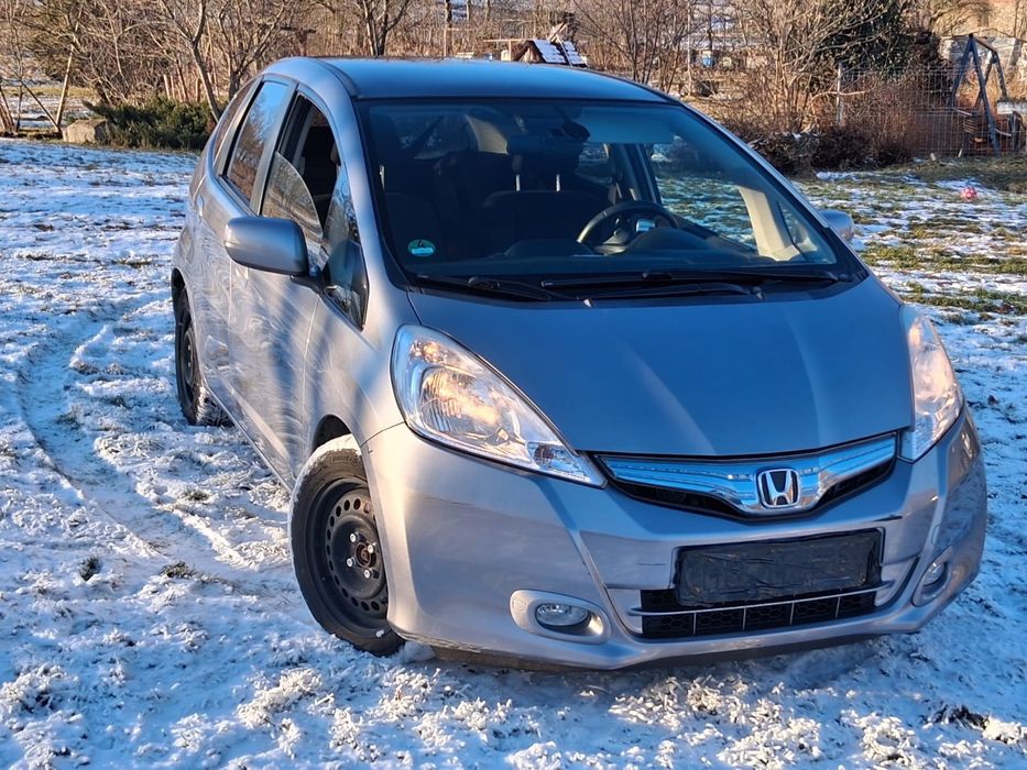 Honda Jazz Hybrid 1.3 Elegance – Unikalny Niski Przebieg 100 tyś km