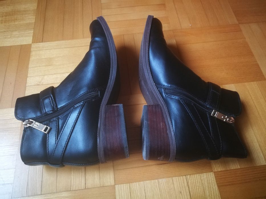 Botki damskie, czarne sztyblety Tommy Hilfiger rozmiar 7 1/2  (38)