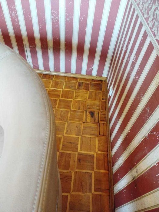 Прибирання квартир та будинків / Клінінг / Хімчистка меблів