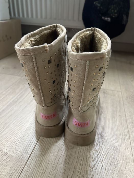 Жіночі уггі замшеві бежеві зі стразами, зимові ботинки уггі, взуття 36