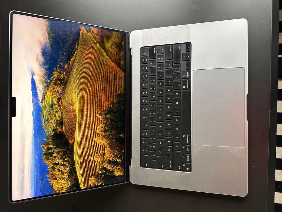 MacBook Pro 16” (2021) - M1 Pro, Space Gray, 1Tb