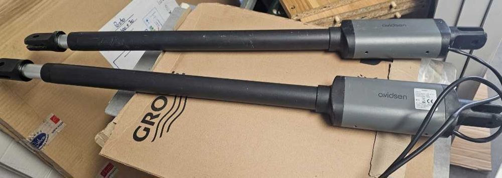 kit portas batentes Avidsen Styrka 310    240w     120°    150Kg