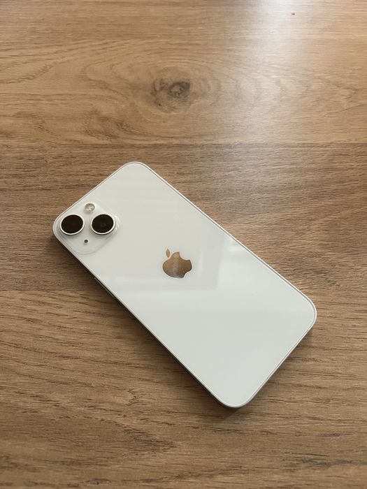 iPhone 13 biały