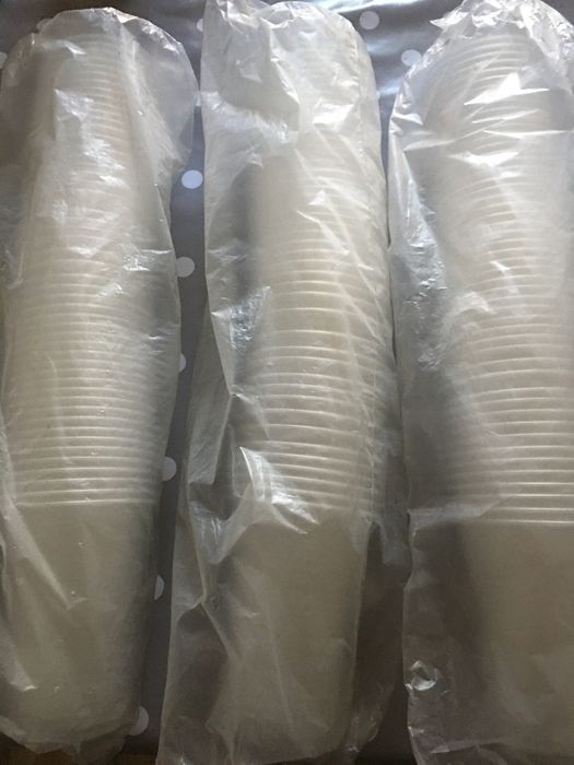 Пластиковые стаканы