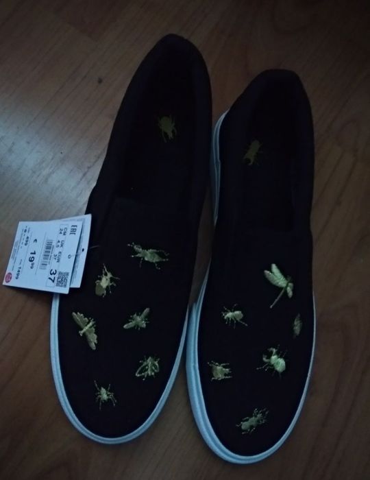 Czarne trampki slip on