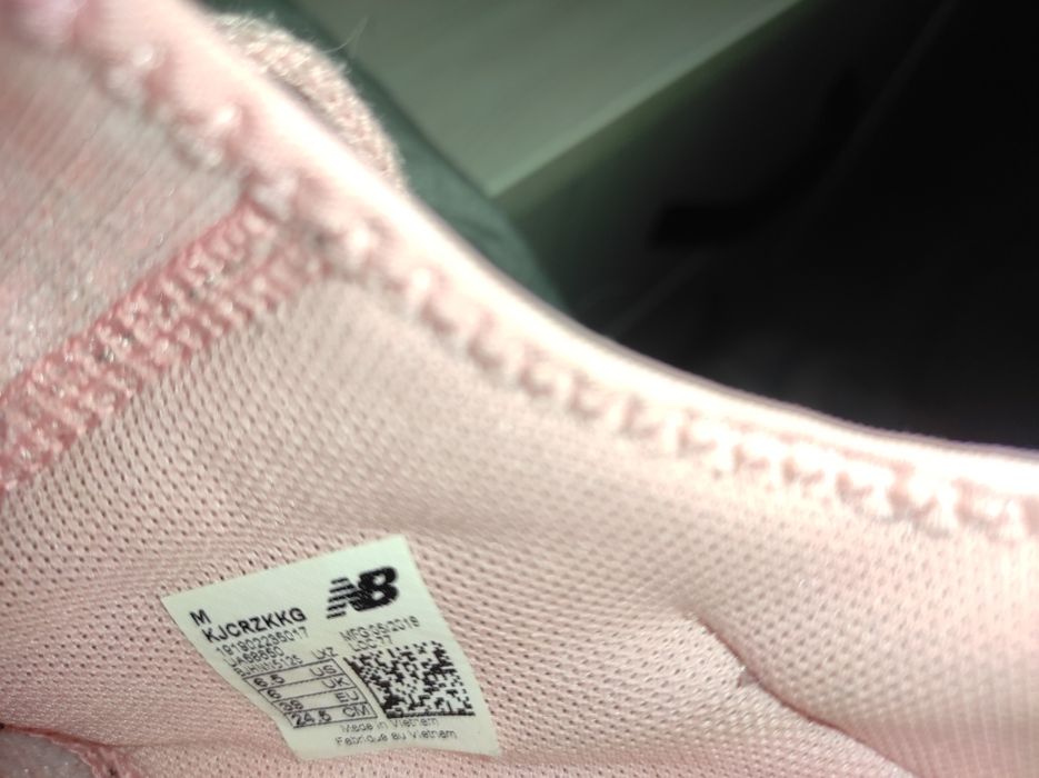 Женские кроссовки New Balance