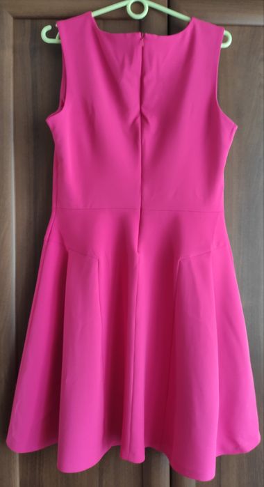 Różowa sukienka damska Ryłko