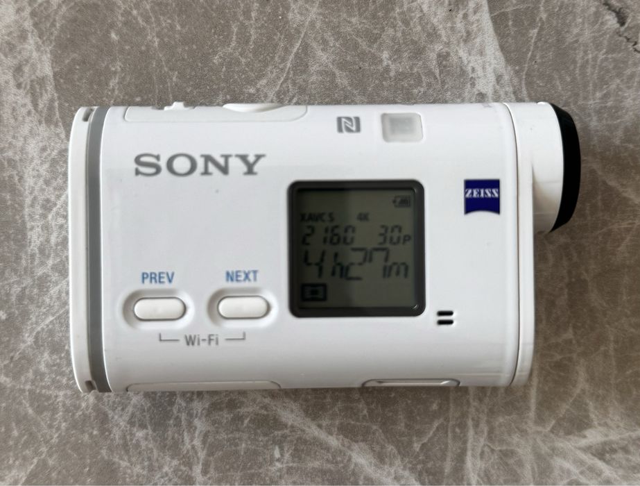 Sony FDR-X1000V ………
