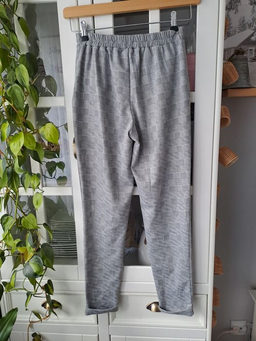 Szare spodnie w kratkę Primark XS
